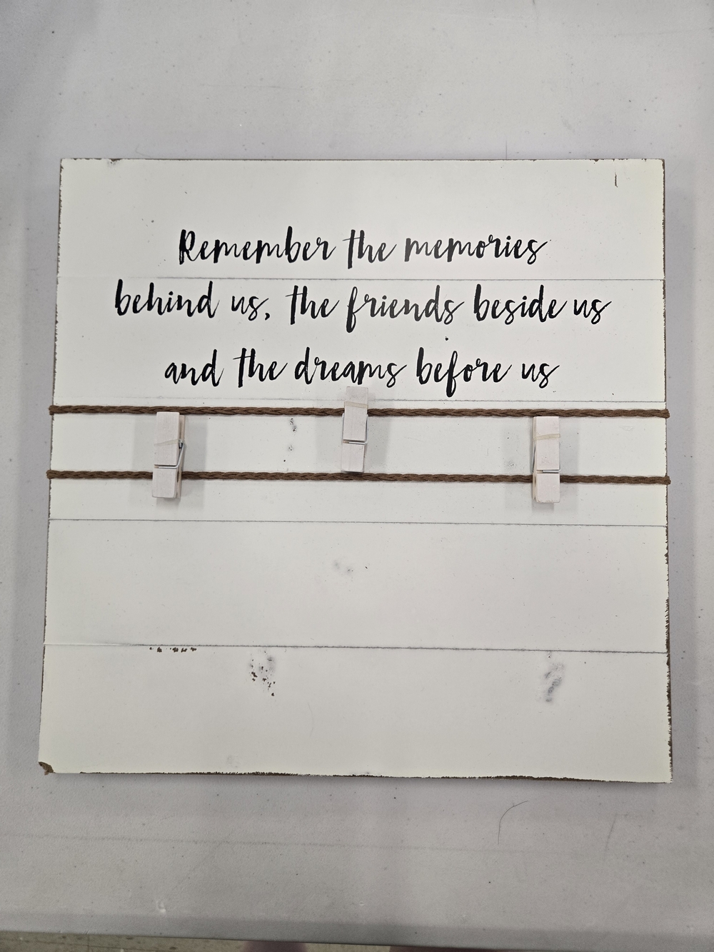 White Inspirational Memory Wall Decor with Clips